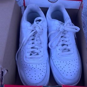 White Nike low court visions